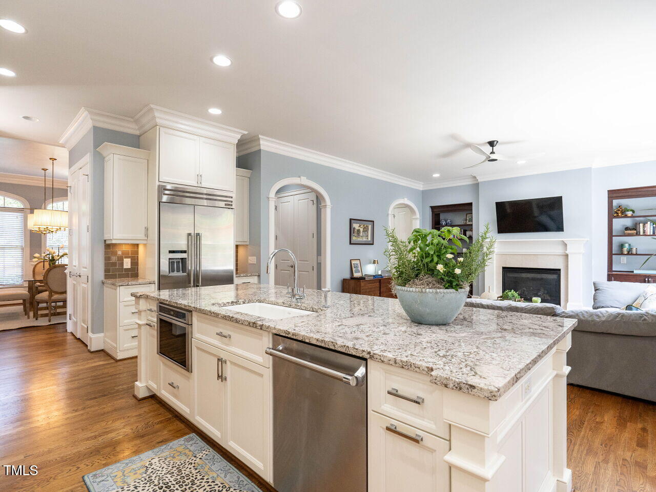 2610 St Marys Street Raleigh, NC 27609 - Photo 22 of 43 022-1280x960-kitchen