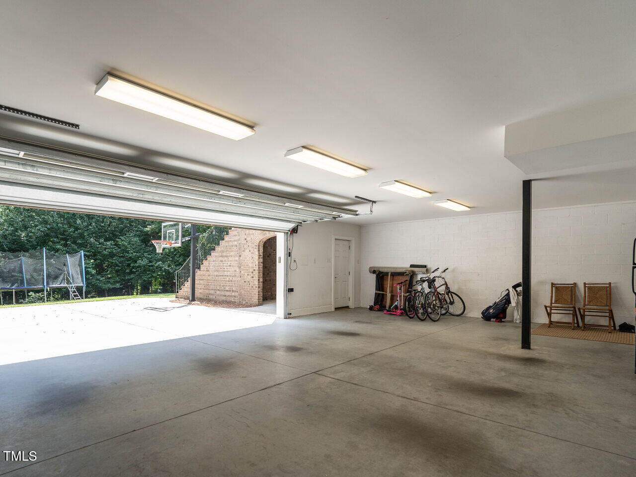 2610 St Marys Street Raleigh, NC 27609 - Photo 40 of 43 040-1280x960-garage