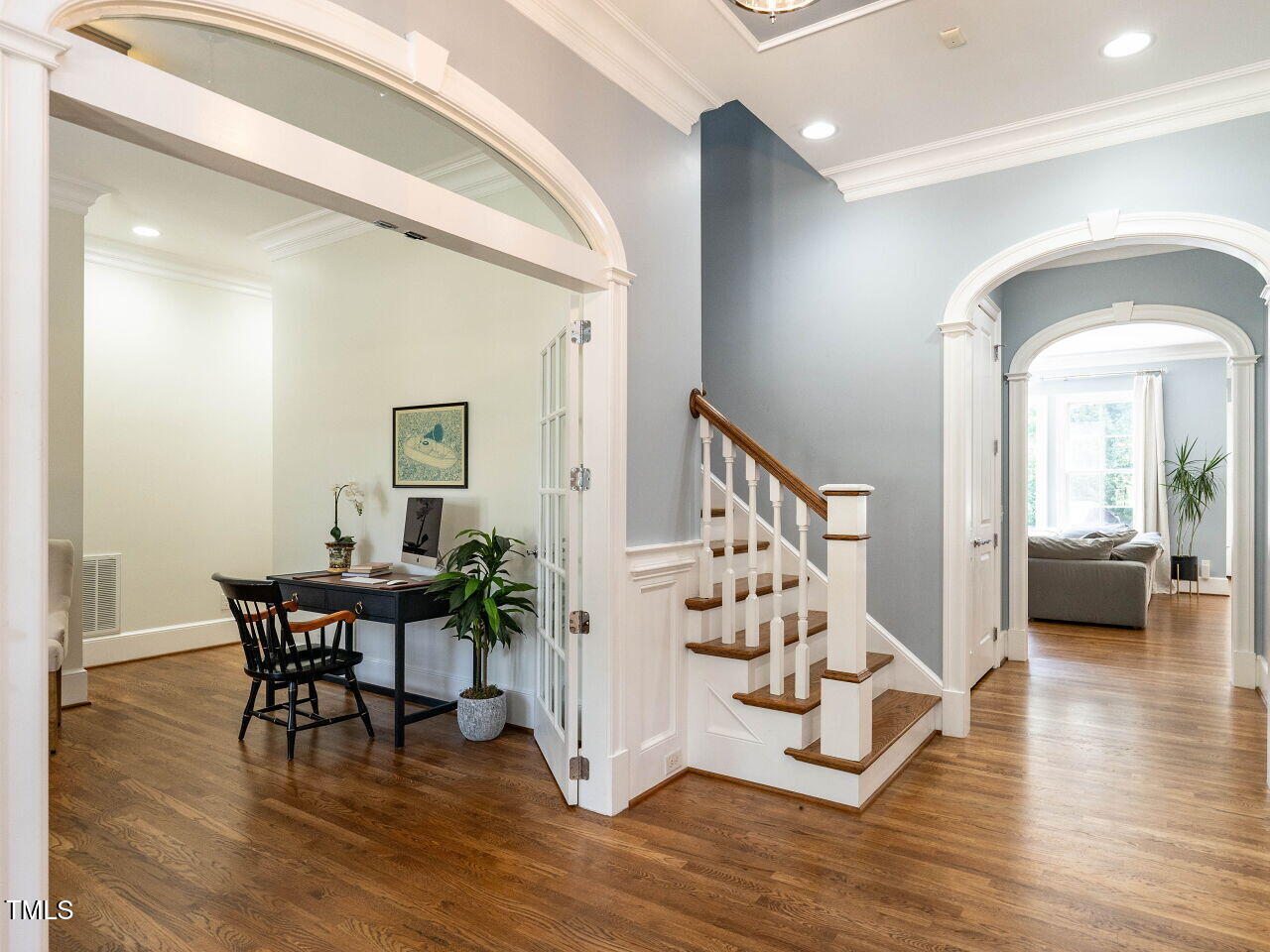 2610 St Marys Street Raleigh, NC 27609 - Photo 8 of 43 008-1280x960-foyer