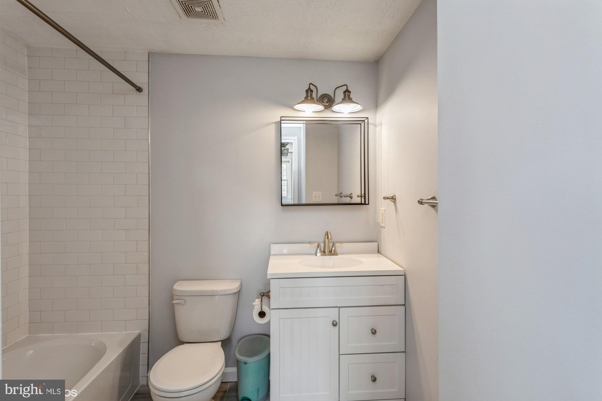 9828 Courthouse Road Spotsylvania, VA 22553 - Photo 35 of 38 Owners bath