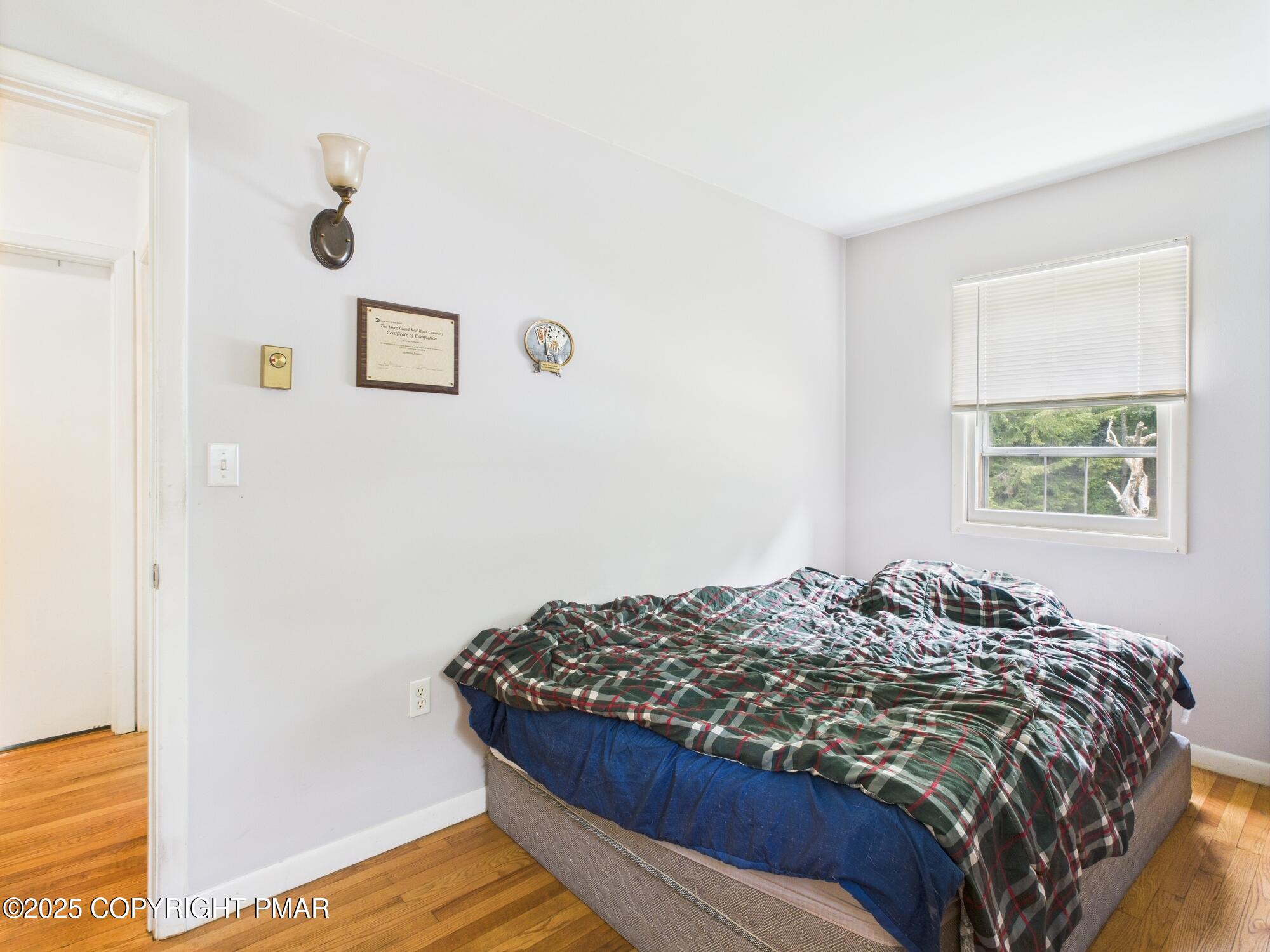 154 Log Road Pocono Lake, PA 18347 - Photo 20 of 39 CAM03442G0-PR0154-STILL018