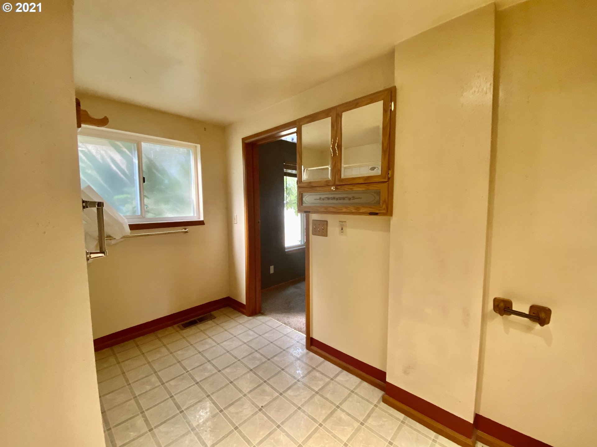 88469 Ridiculous Road Veneta, OR 97487 - Photo 12 of 32 Gallery Image 12