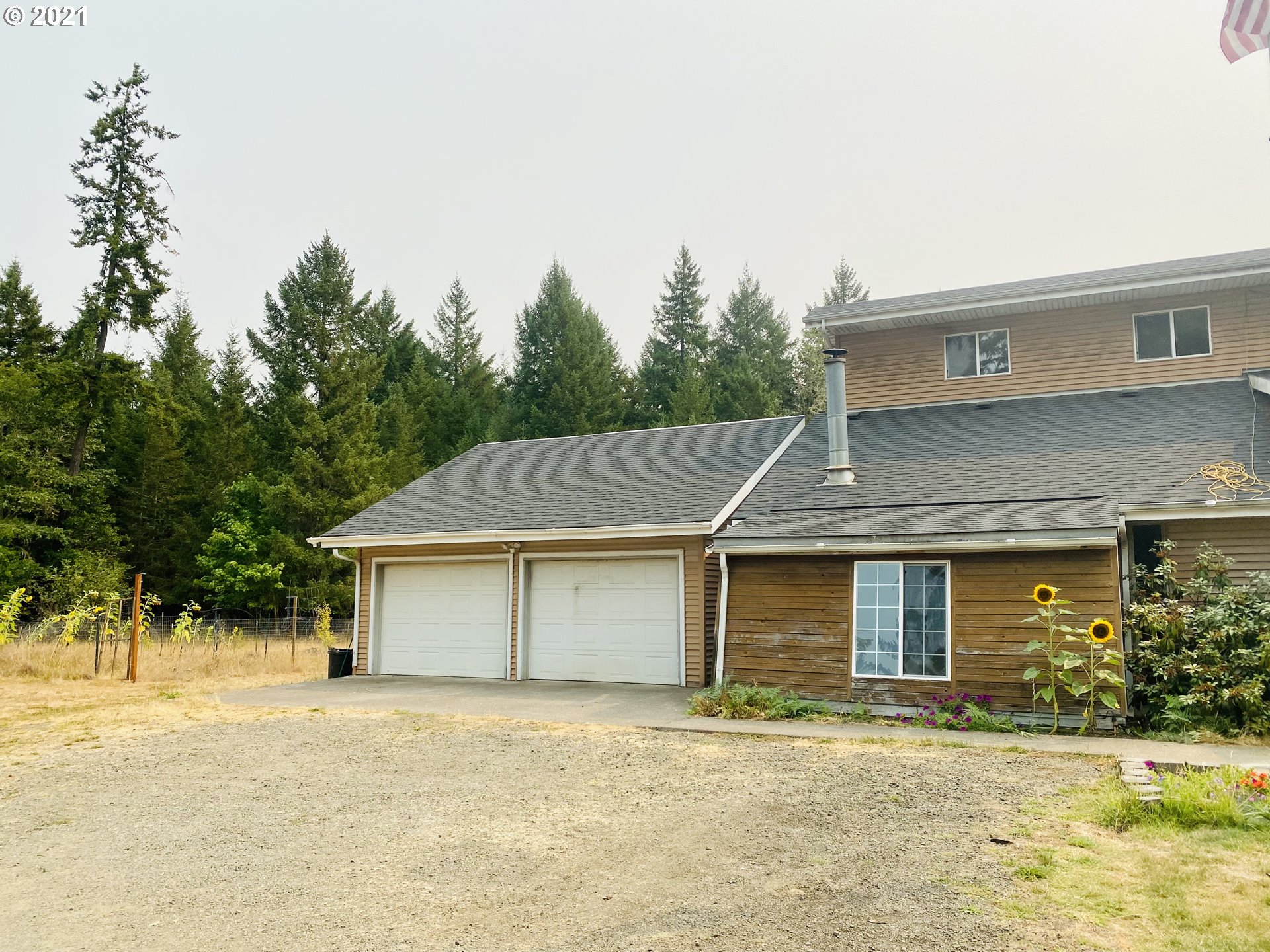 88469 Ridiculous Road Veneta, OR 97487 - Photo 3 of 32 Gallery Image 3