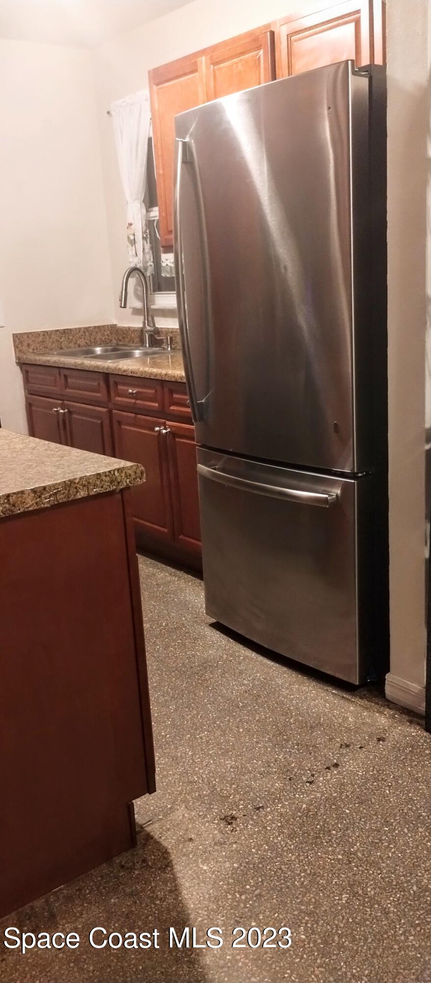 4100 Edwards Street Melbourne, FL 32901 - Photo 8 of 22 a close view of kitchen appliances