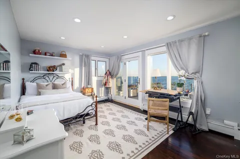 $1,800,000 | 3600 Bertha Drive, Baldwin Harbor, NY 11510