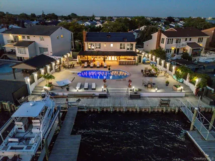$1,800,000 | 3600 Bertha Drive, Baldwin Harbor, NY 11510