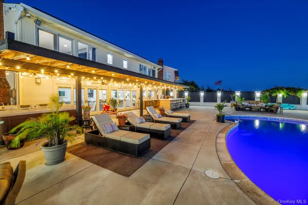 $1,800,000 | 3600 Bertha Drive, Baldwin Harbor, NY 11510