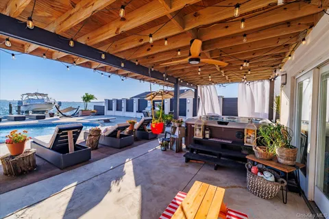 $1,800,000 | 3600 Bertha Drive, Baldwin Harbor, NY 11510