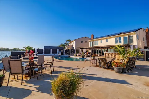 $1,800,000 | 3600 Bertha Drive, Baldwin Harbor, NY 11510