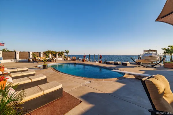 $1,800,000 | 3600 Bertha Drive, Baldwin Harbor, NY 11510