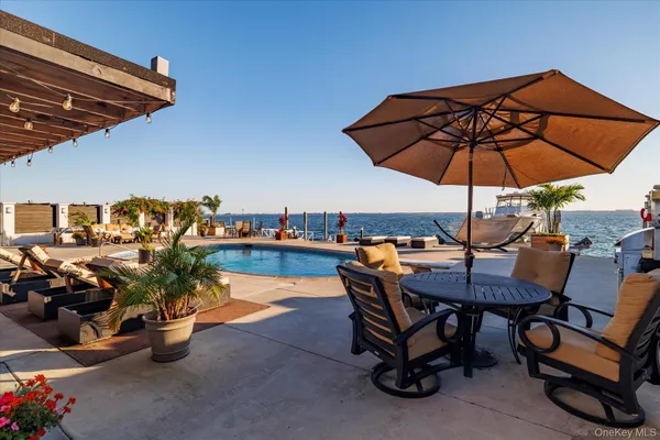 $1,800,000 | 3600 Bertha Drive, Baldwin Harbor, NY 11510