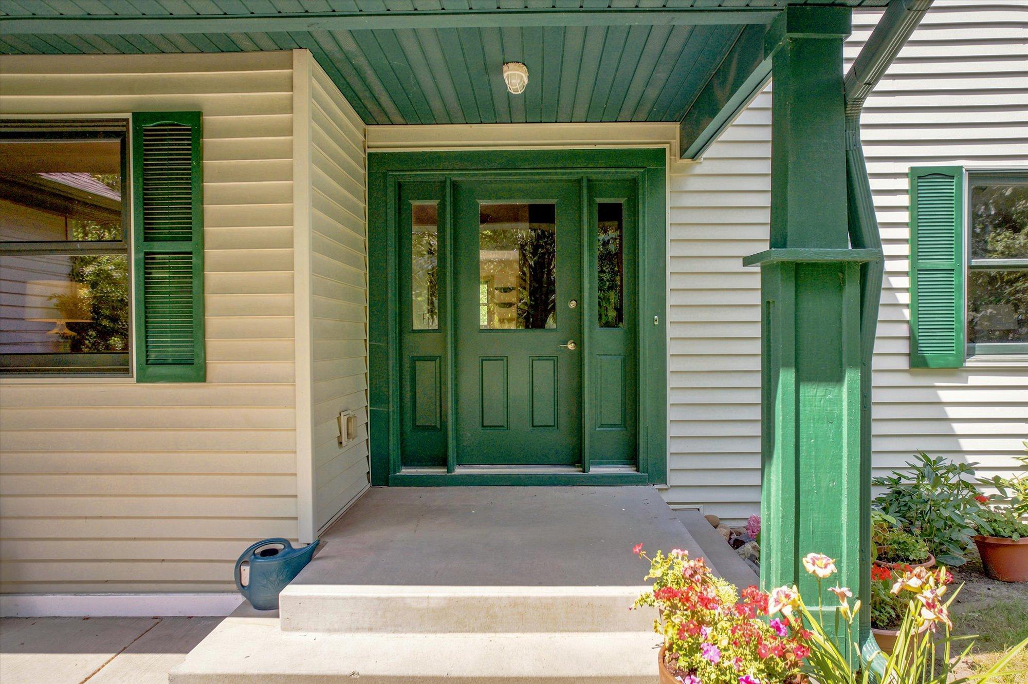 844 Moonbeam Road West Hudson, WI 54016 - Photo 6 of 64