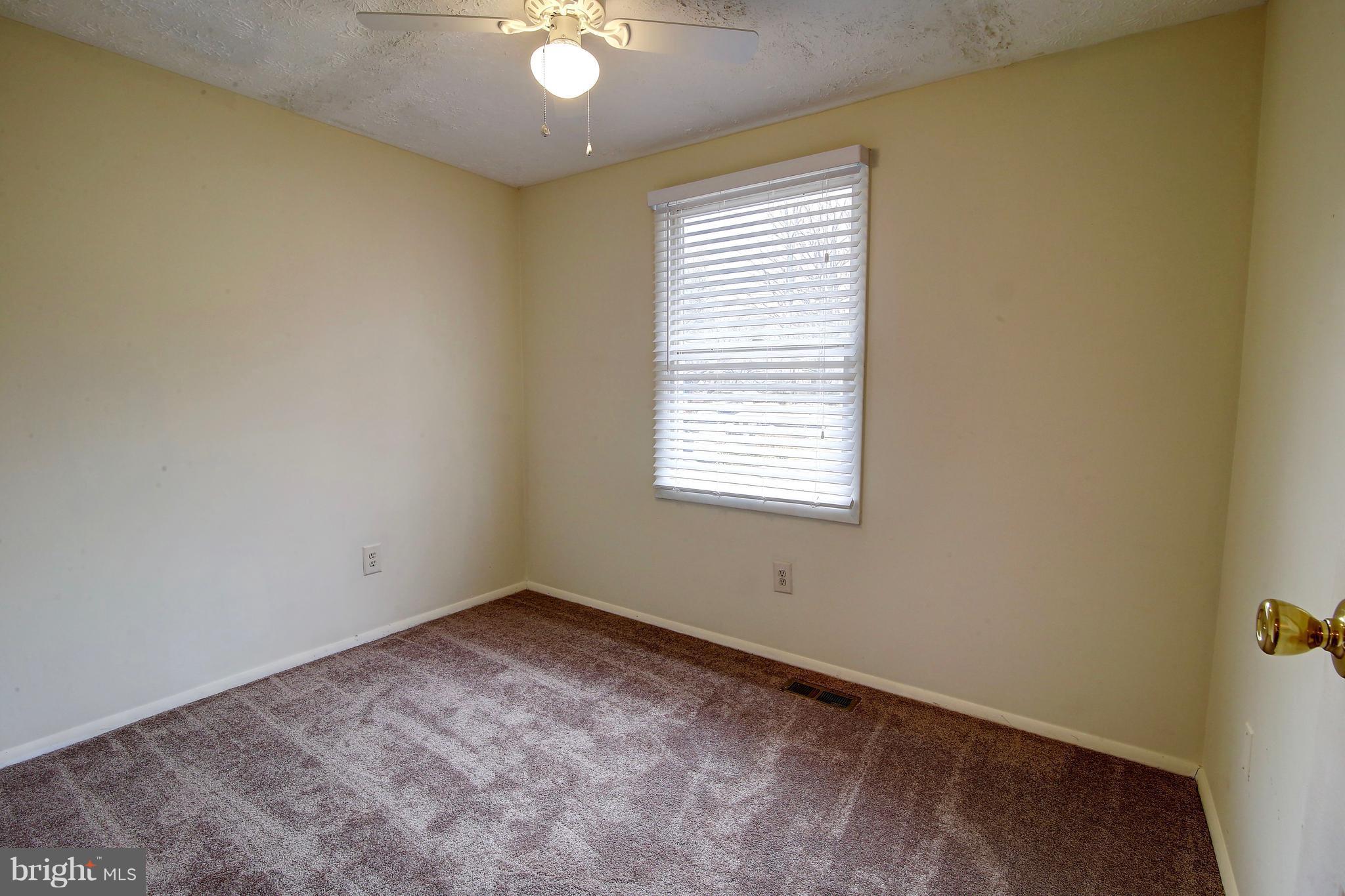 11501 Ivy Bush Court Reston, VA 20191 - Photo 17 of 24 Bedroom