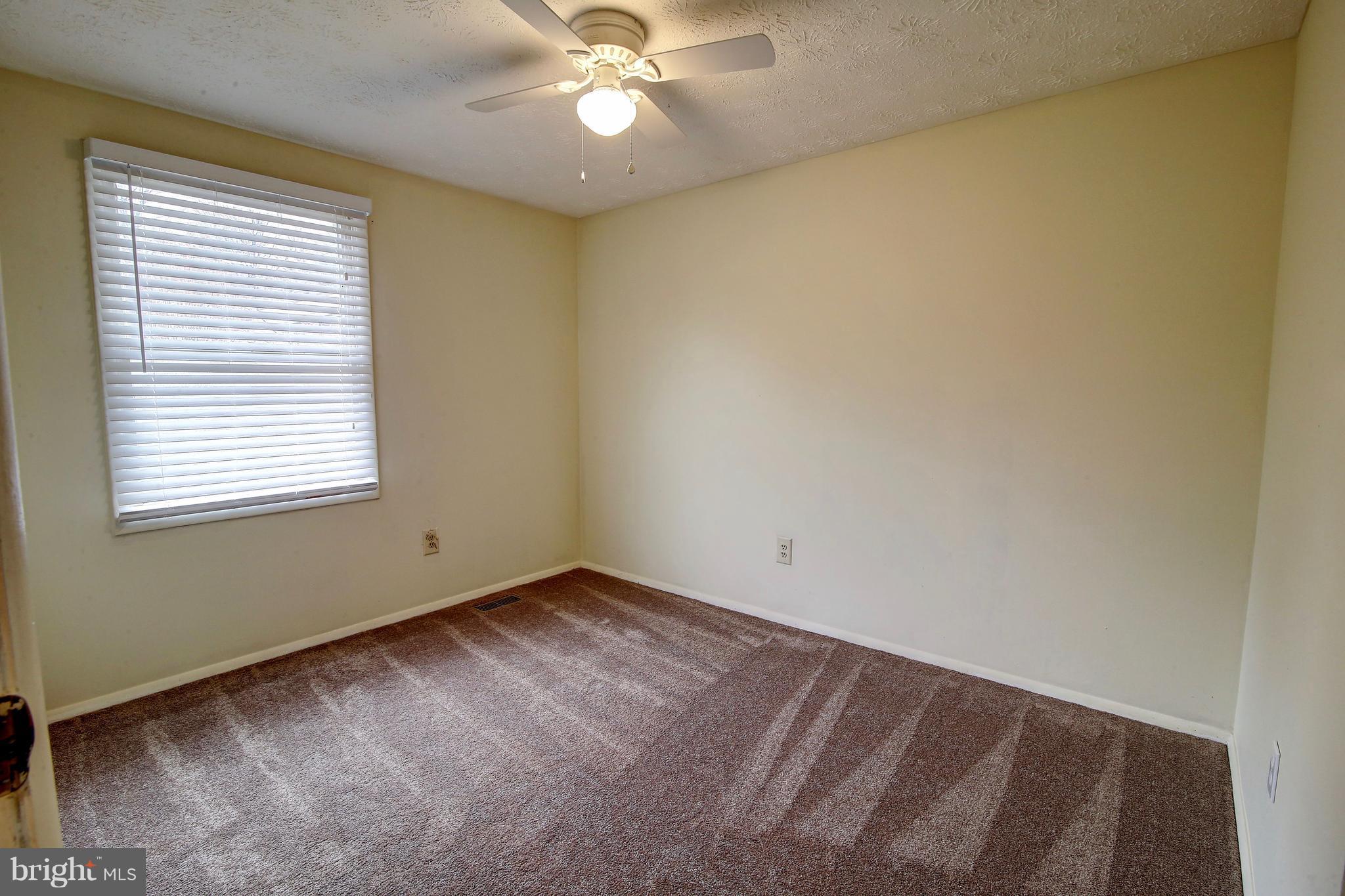 11501 Ivy Bush Court Reston, VA 20191 - Photo 18 of 24 Bedroom
