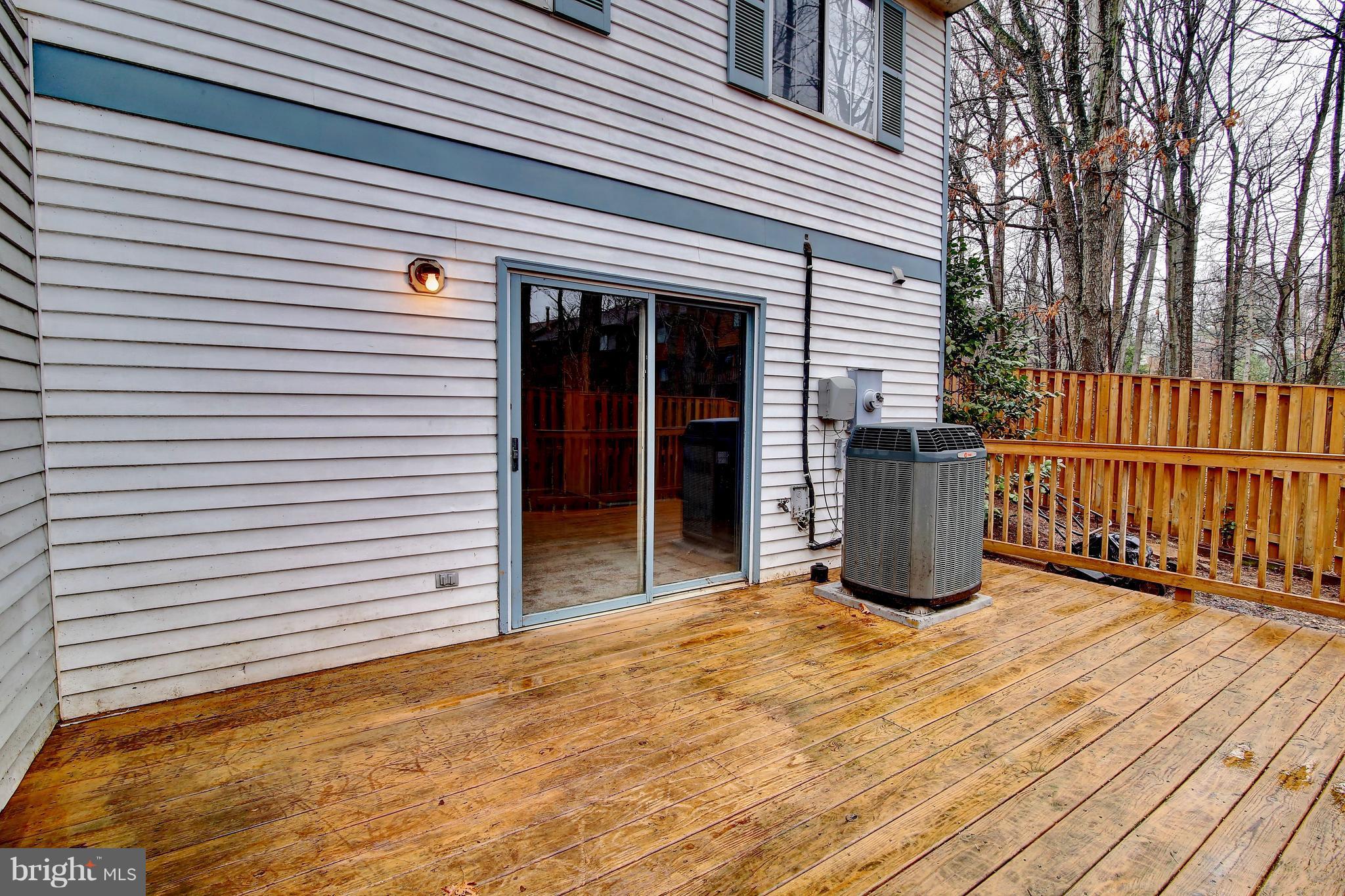 11501 Ivy Bush Court Reston, VA 20191 - Photo 23 of 24 Exterior (Rear)