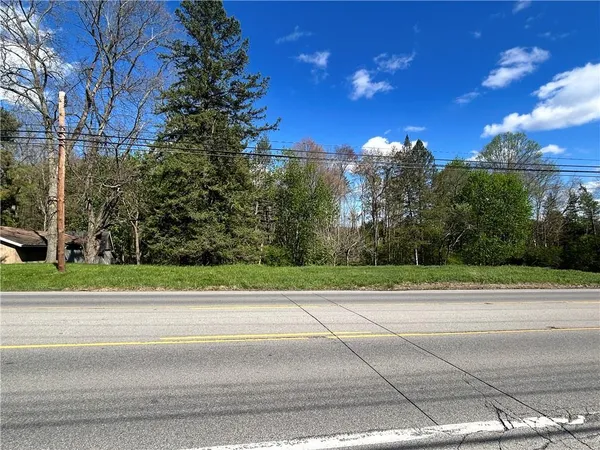 $400,000 | 3022 Wilmington Road, New Castle, PA 16105