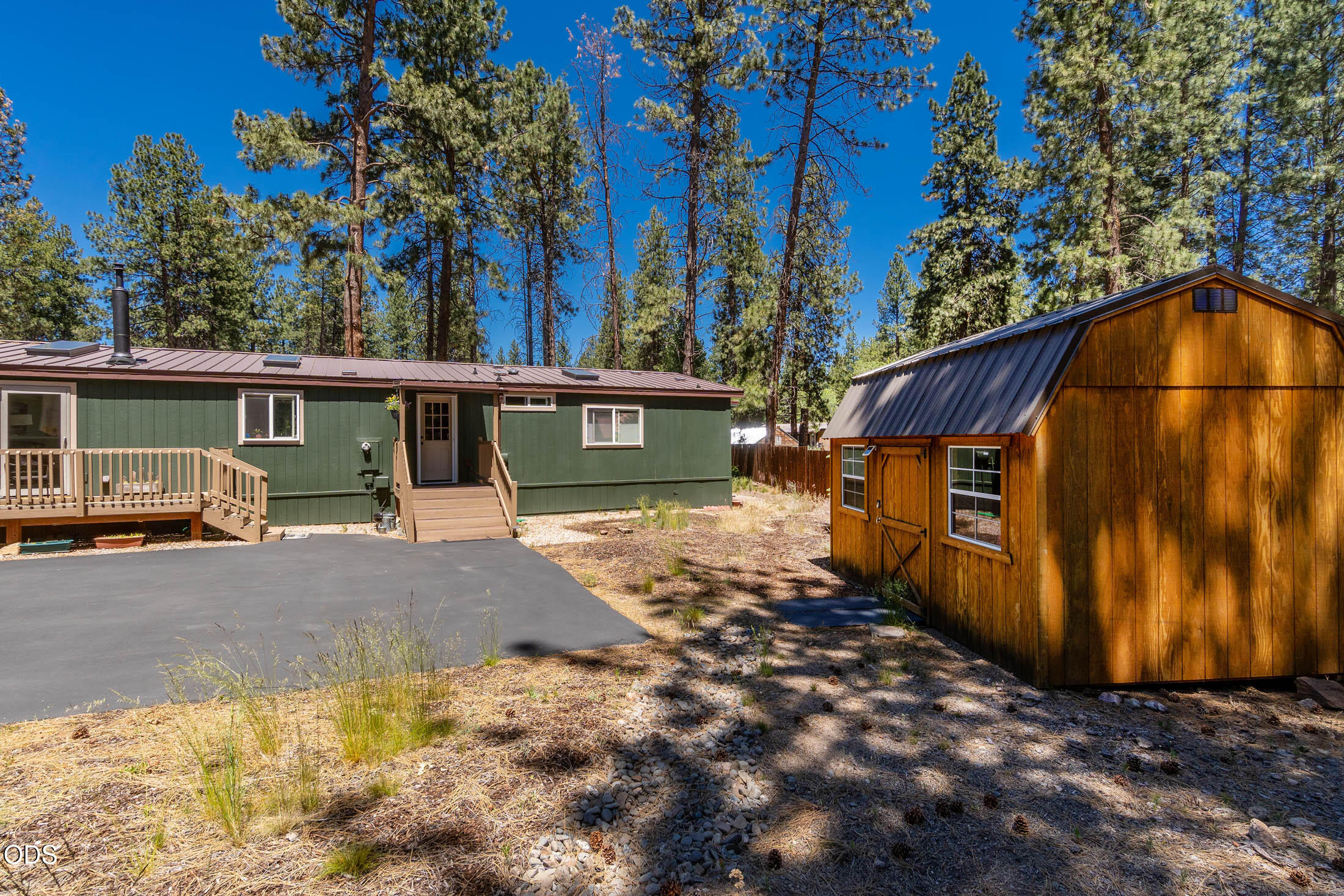 19176 Indian Summer Road Bend, OR 97702 - Photo 27 of 29