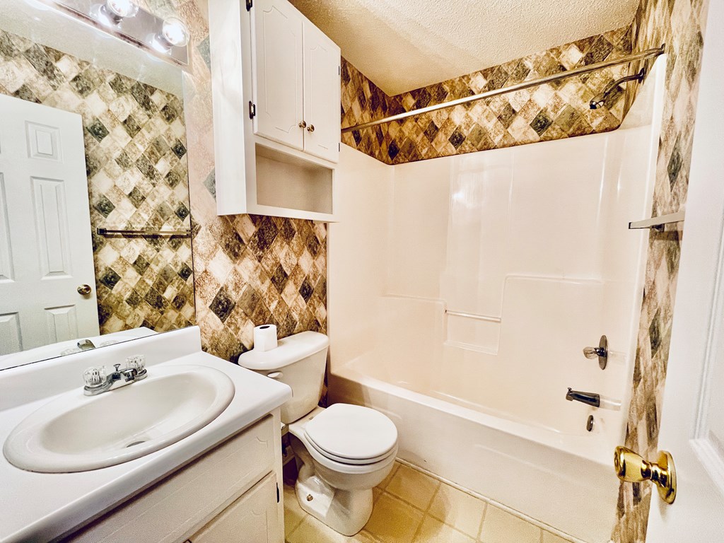 105 South Spring View Drive Enterprise, AL 36330 - Photo 10 of 12 Gallery Image 10