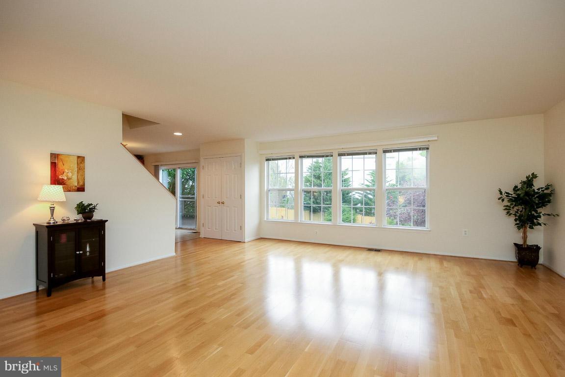 16 Ripley Road Stafford, VA 22556 - Photo 10 of 27 Family Room