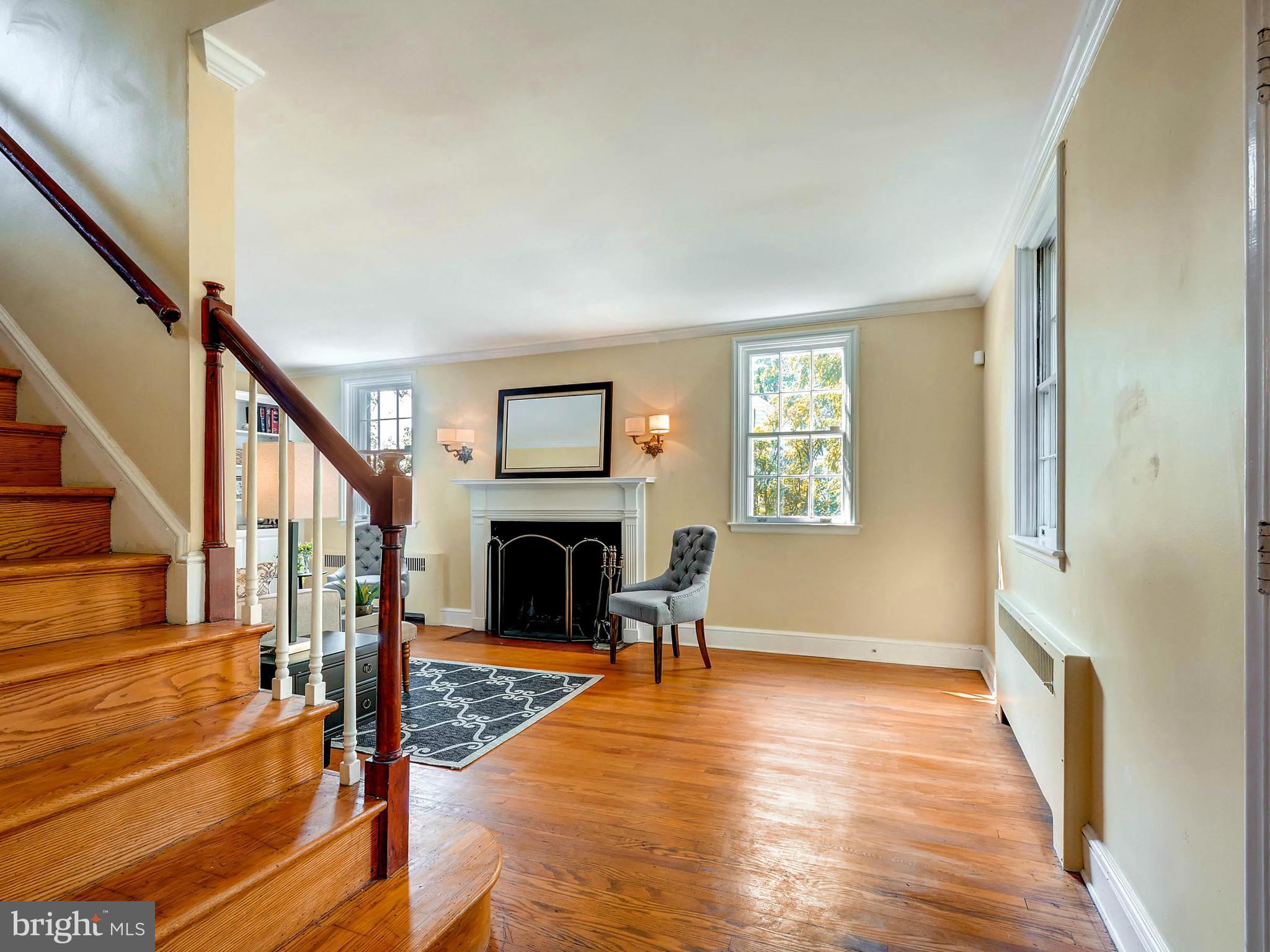 1209 Southview Road Baltimore, MD 21218 - Photo 5 of 30 Living Room