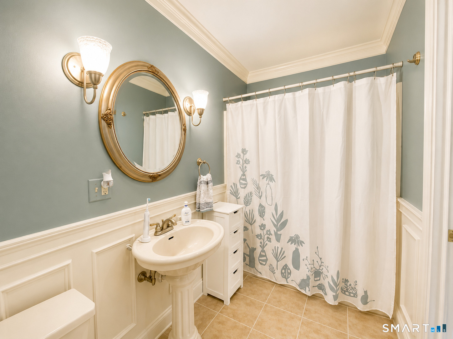 327 Jones Road Naugatuck, CT 06770 - Photo 8 of 26