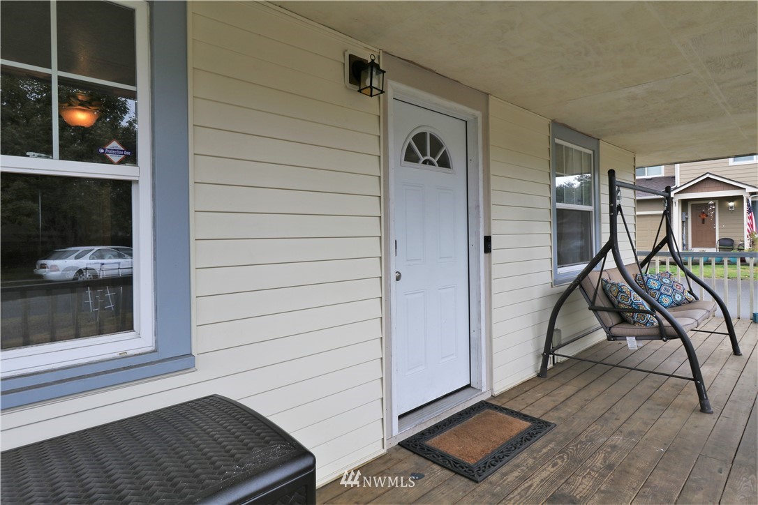 1603 Bishop Road Southwest Tumwater, WA 98512 - Photo 3 of 30 Gallery Image 3