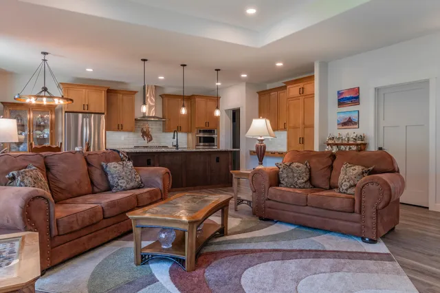 $850,000 | 25 Wishbone Way, Sheridan, WY 82801