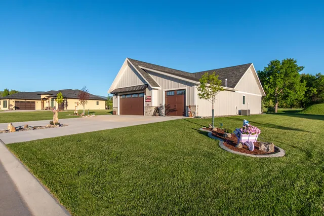 $850,000 | 25 Wishbone Way, Sheridan, WY 82801