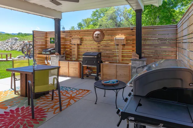 $850,000 | 25 Wishbone Way, Sheridan, WY 82801