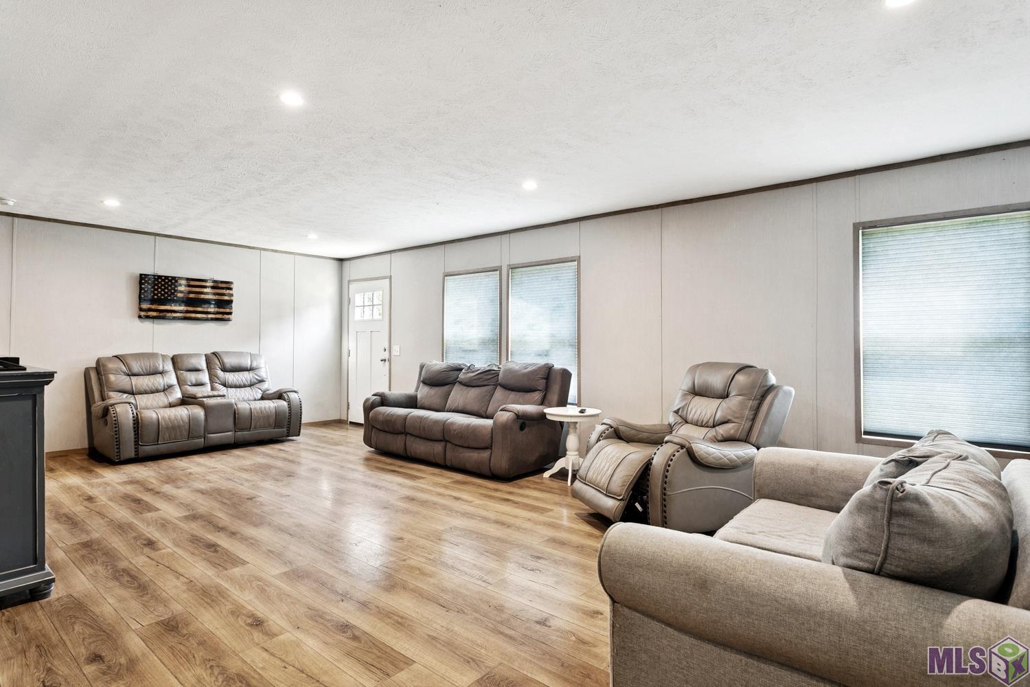 20415 Carpenter Road Springfield, LA 70462 - Photo 2 of 13