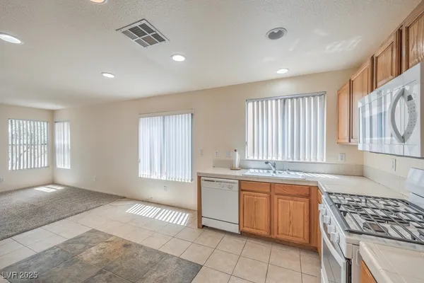 $2,050 | 3728 Ashling Street, Las Vegas, NV 89129