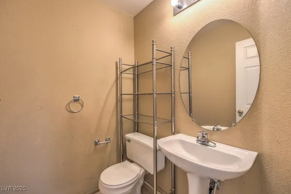 $2,050 | 3728 Ashling Street, Las Vegas, NV 89129