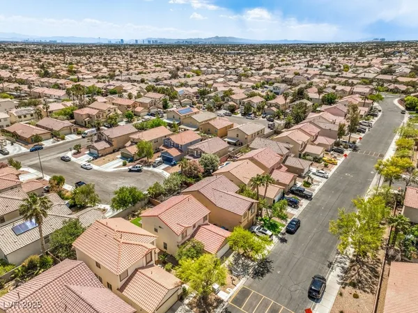 $2,050 | 3728 Ashling Street, Las Vegas, NV 89129