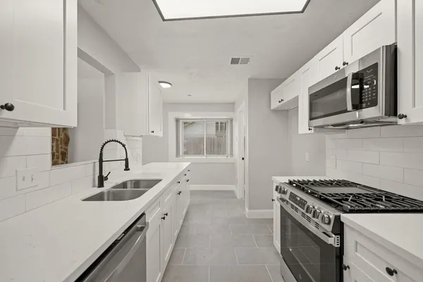 $2,000 | 3623 Peachstone Place, Spring, TX 77389