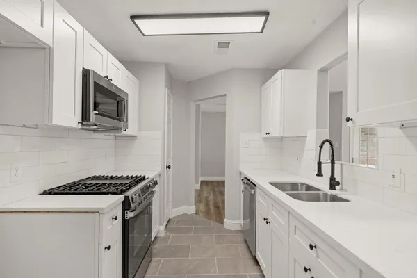 $2,000 | 3623 Peachstone Place, Spring, TX 77389