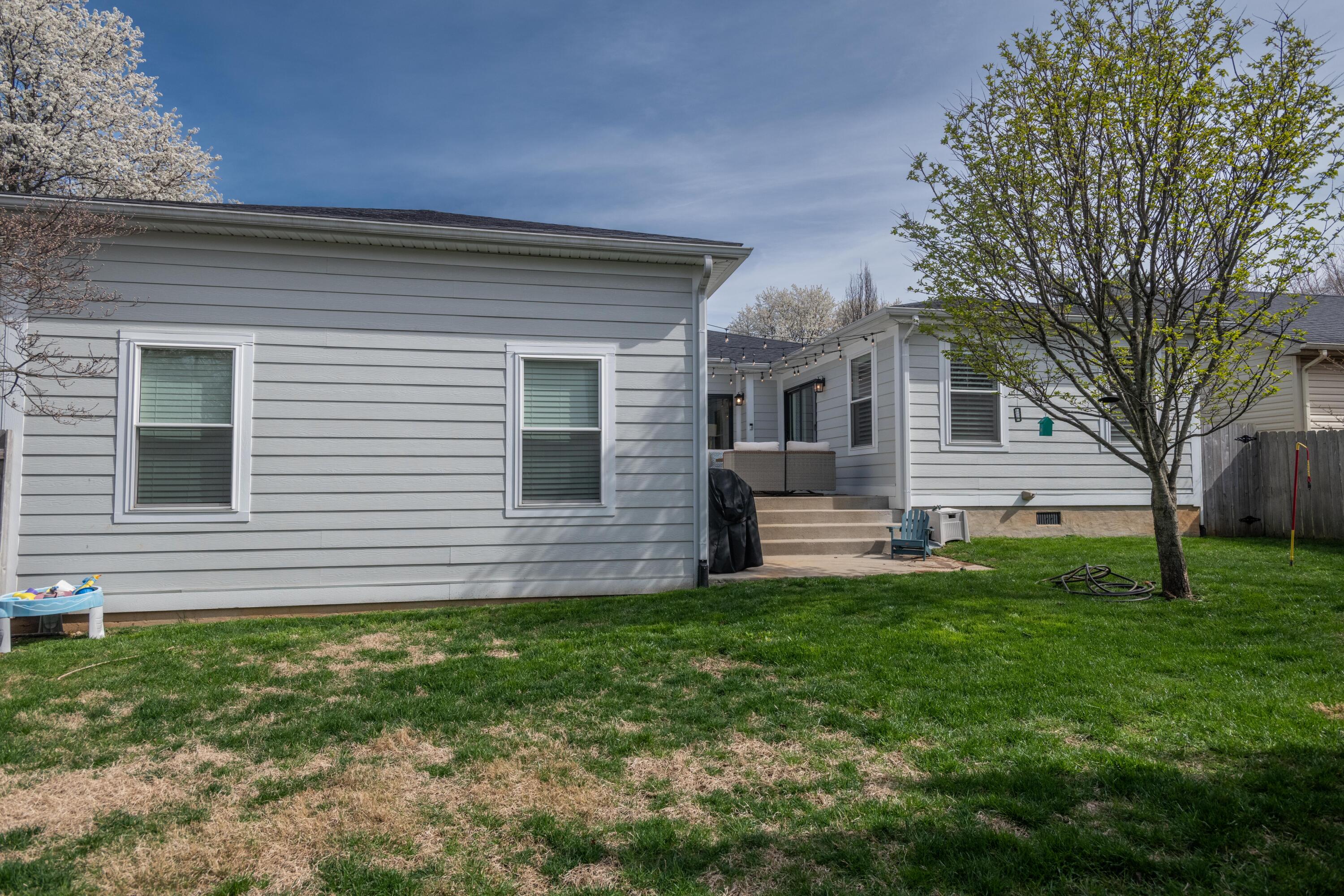 300 Garden Road Lexington, KY 40502 - Photo 29 of 29 GardenRoad300-59