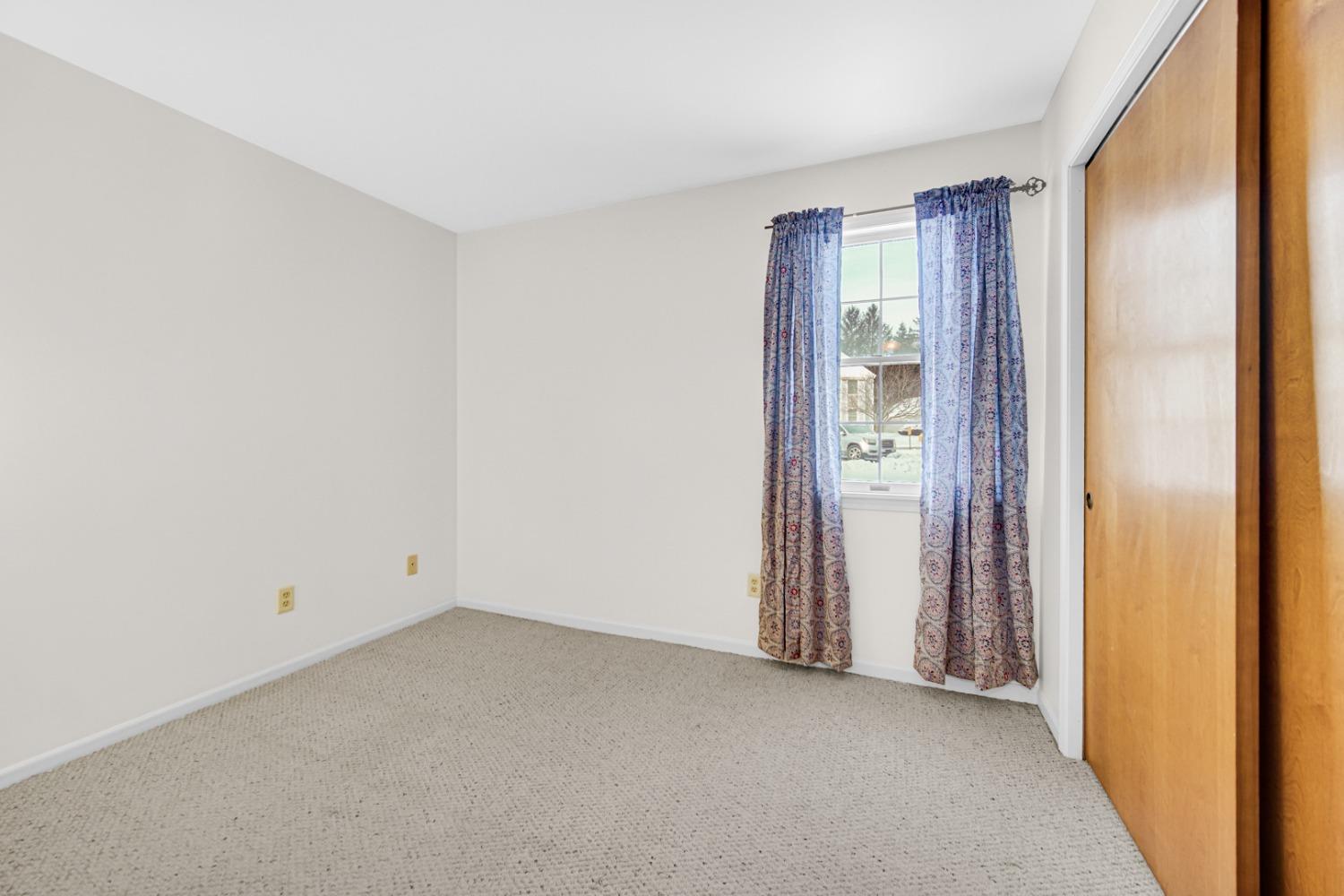 1069 Millpond Road, Unit D Valparaiso, IN 46385 - Photo 13 of 21 1500x1000