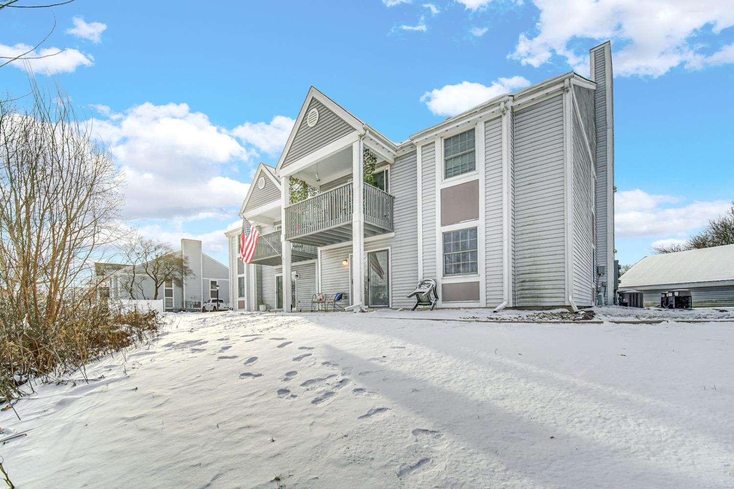 1069 Millpond Road, Unit D Valparaiso, IN 46385 - Photo 16 of 21 1500x1000