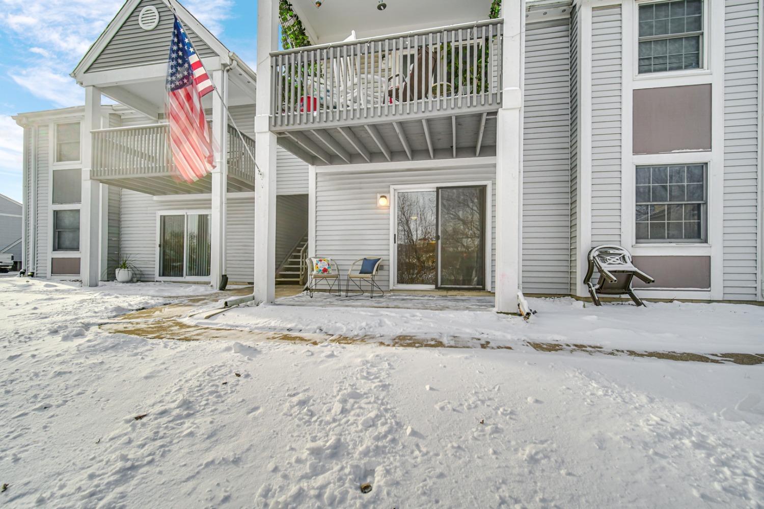 1069 Millpond Road, Unit D Valparaiso, IN 46385 - Photo 17 of 21 1500x1000
