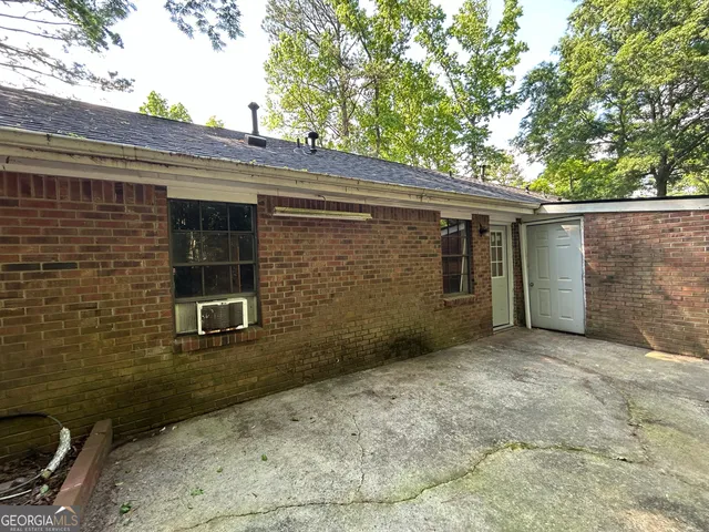 a backyard of a house