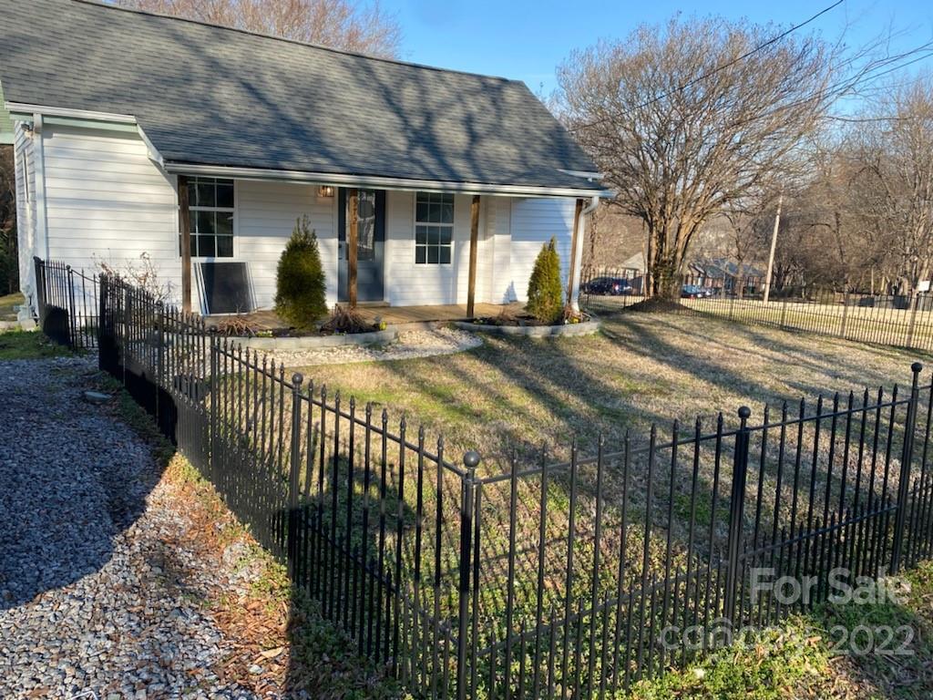 572 Old Charlotte Road Southwest Concord, NC 28027 - Photo 1 of 19 Gallery Image 1