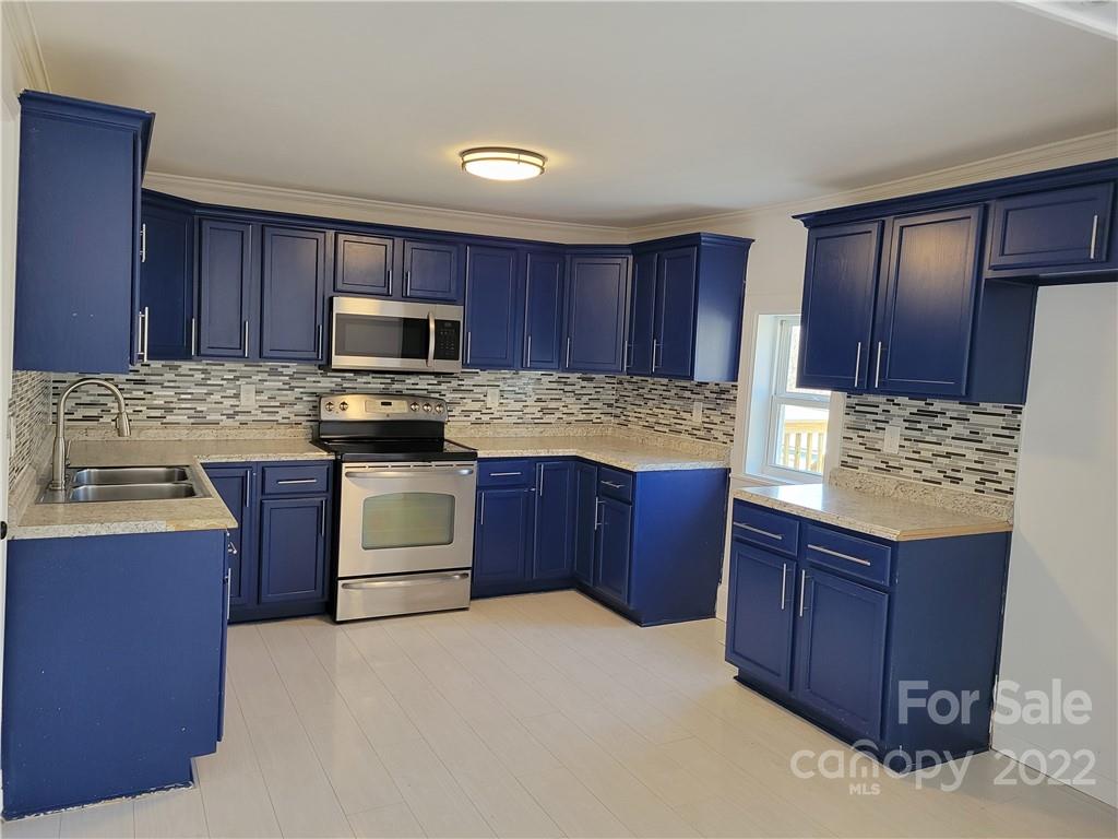 572 Old Charlotte Road Southwest Concord, NC 28027 - Photo 6 of 19 Gallery Image 6