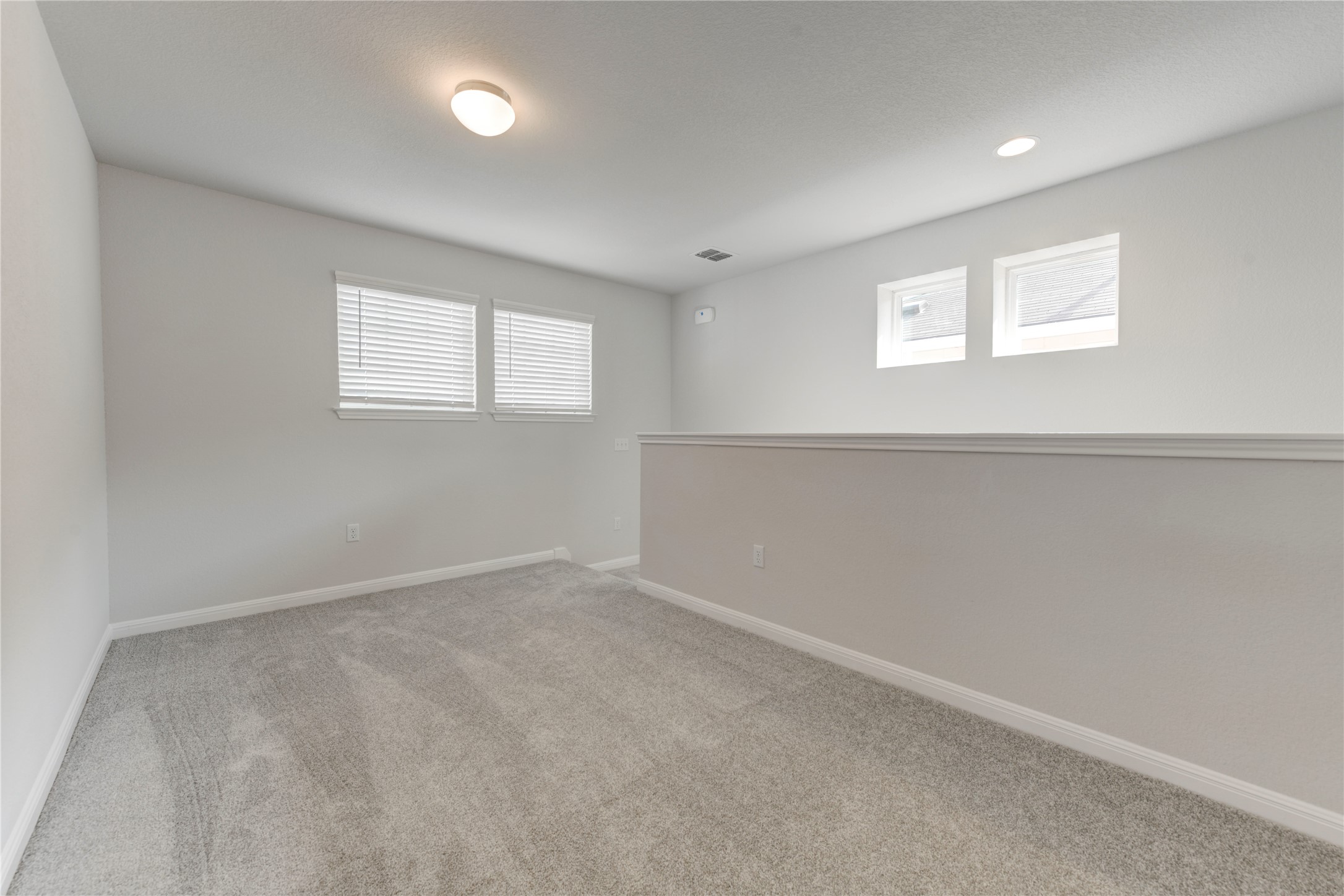 10716 Timber Brook Pass Austin, TX 78747 - Photo 20 of 33 an empty room with a window