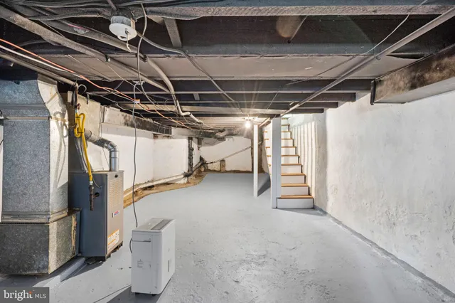 a view of under construction room