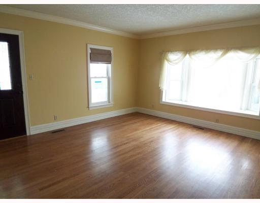 13747 Waynesfield Road Wapakoneta, OH 45895 - Photo 3 of 10