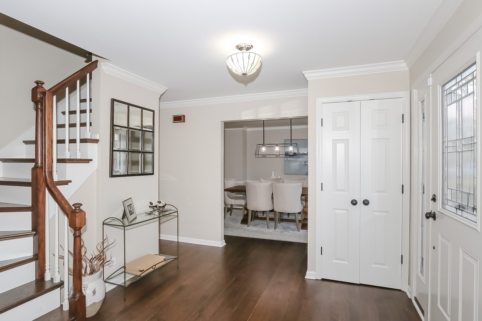 879 Georgetowne Lane Barrington, IL 60010 - Photo 2 of 44 a view of livingroom with furniture and wooden floor