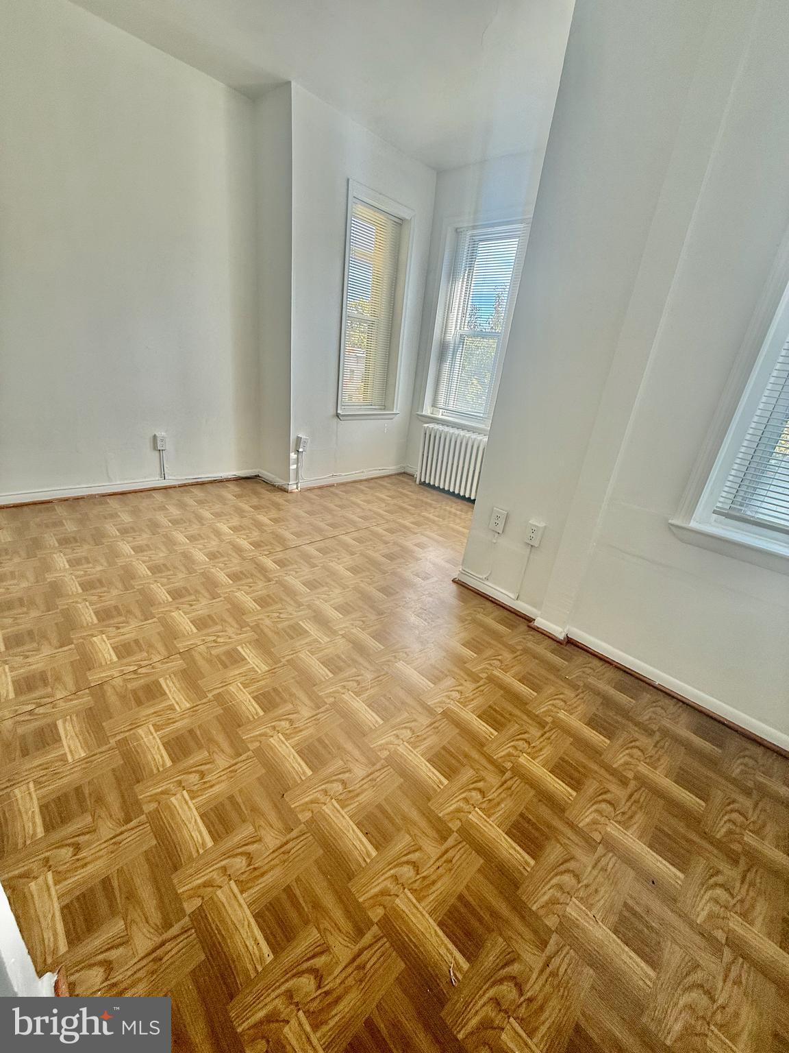 622 11th Street Northeast Washington, DC 20002 - Photo 4 of 15 an empty room with a natural light