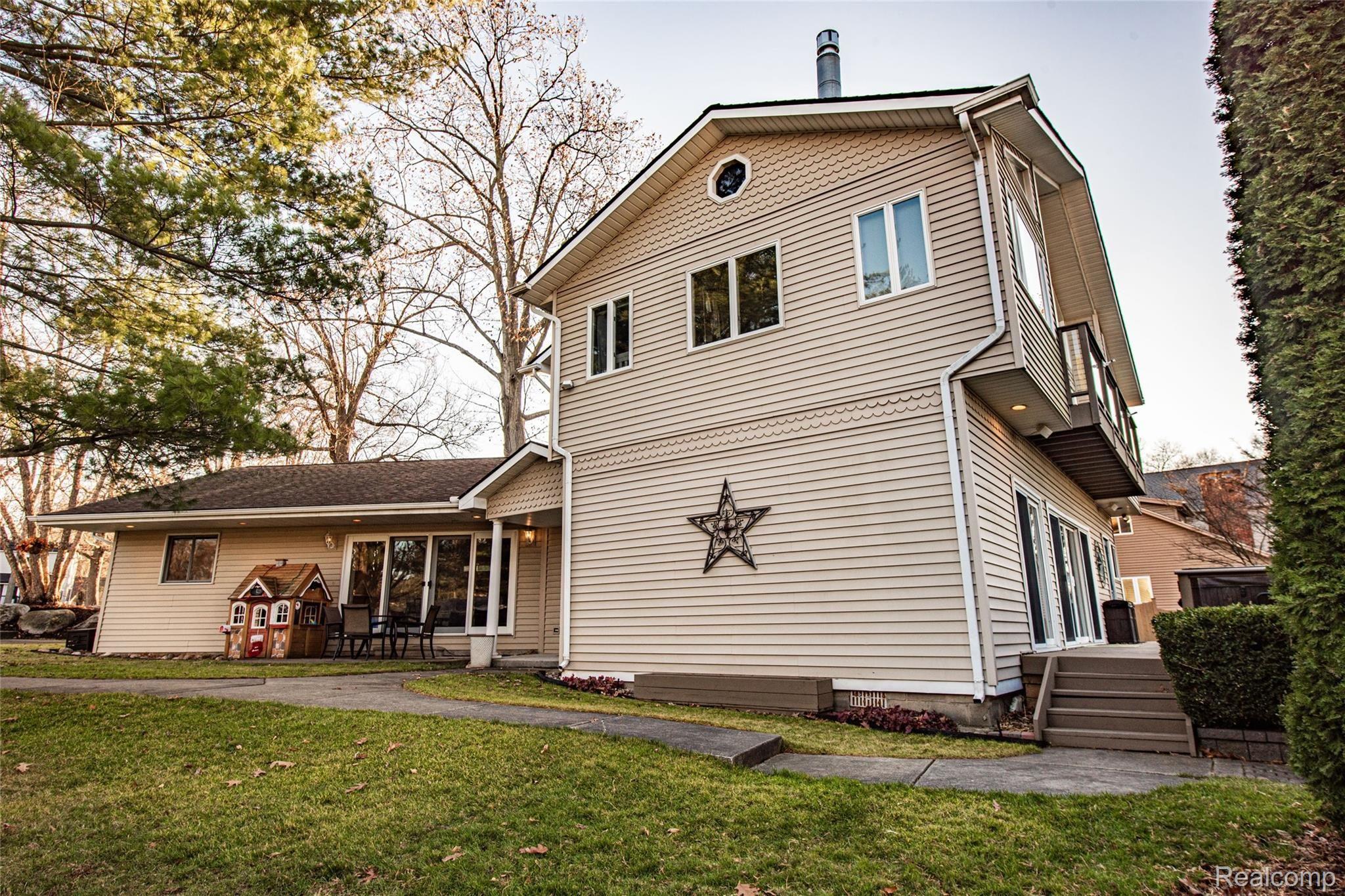 3638 Covert Road Waterford, MI 48328 - Photo 60 of 76 DSC_4639.jpg