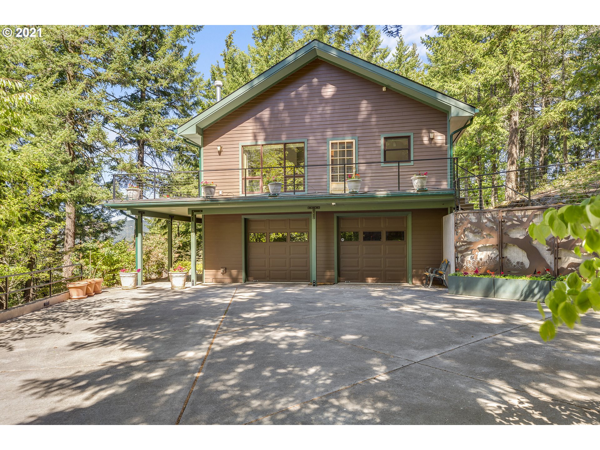 600 Highline Road Hood River, OR 97031 - Photo 2 of 32