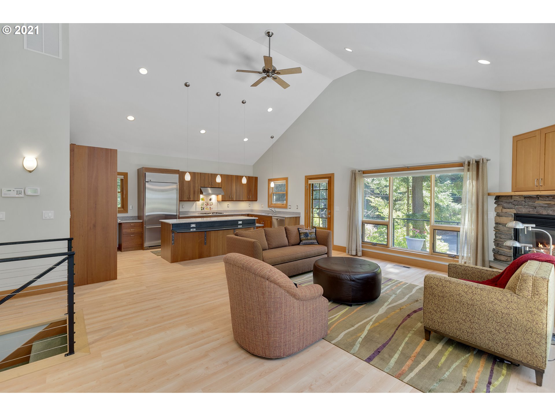 600 Highline Road Hood River, OR 97031 - Photo 13 of 32